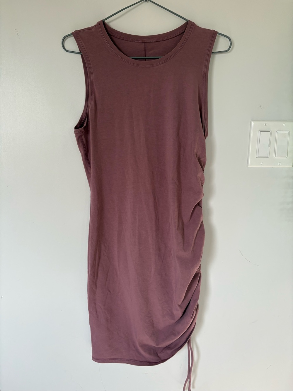 Lululemon Cinch It Dress Sleeveless Ruched Adjustable Side Mauv Sz 6 Mini/Midi